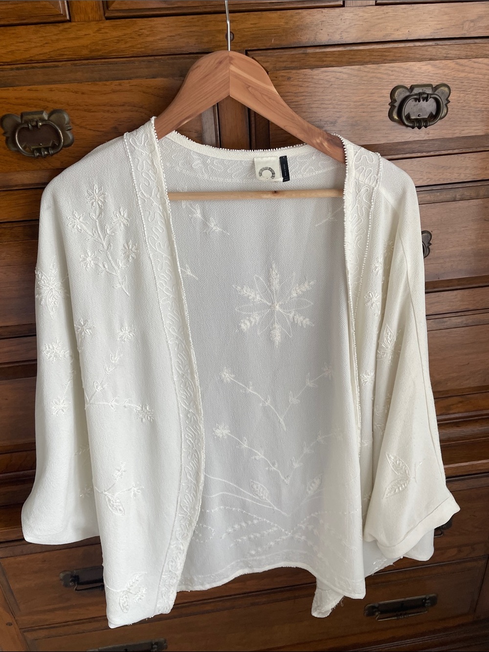 Anthropologie Women's Cream Embroidered Open Cape